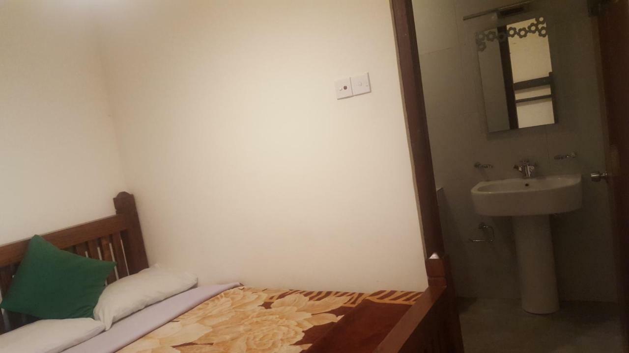 New Tour Inn Nuwara Eliya Ngoại thất bức ảnh